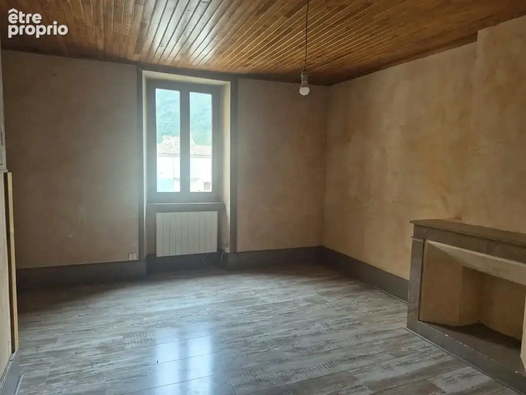 Maison de ville avec cour et garage - photo 5