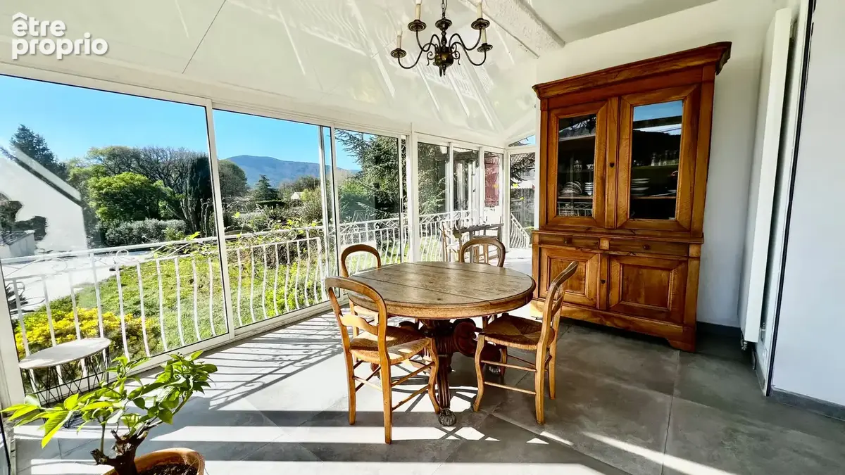 Magnifique maison T6 Saint Zacharie - photo 8