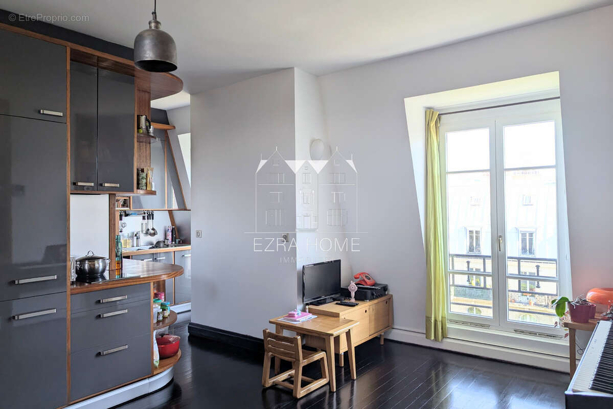 Appartement à PARIS-11E