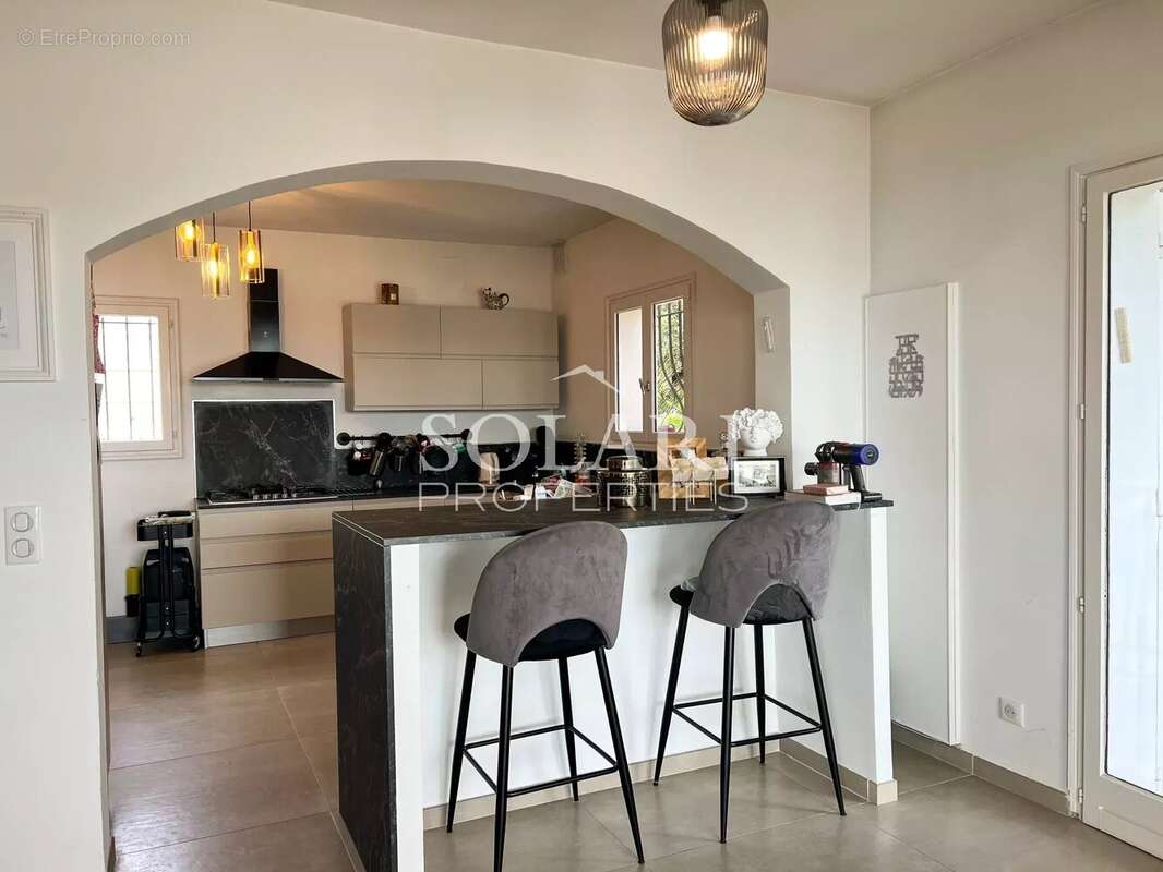 Maison à MANDELIEU-LA-NAPOULE