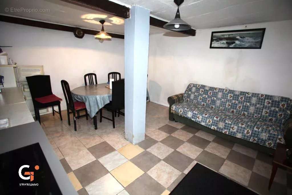 Maison 6 pièces avec cour et garage - photo 11