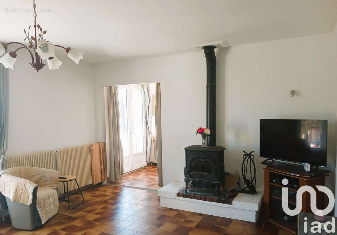 Photo 6 - Maison à COURS-DE-PILE