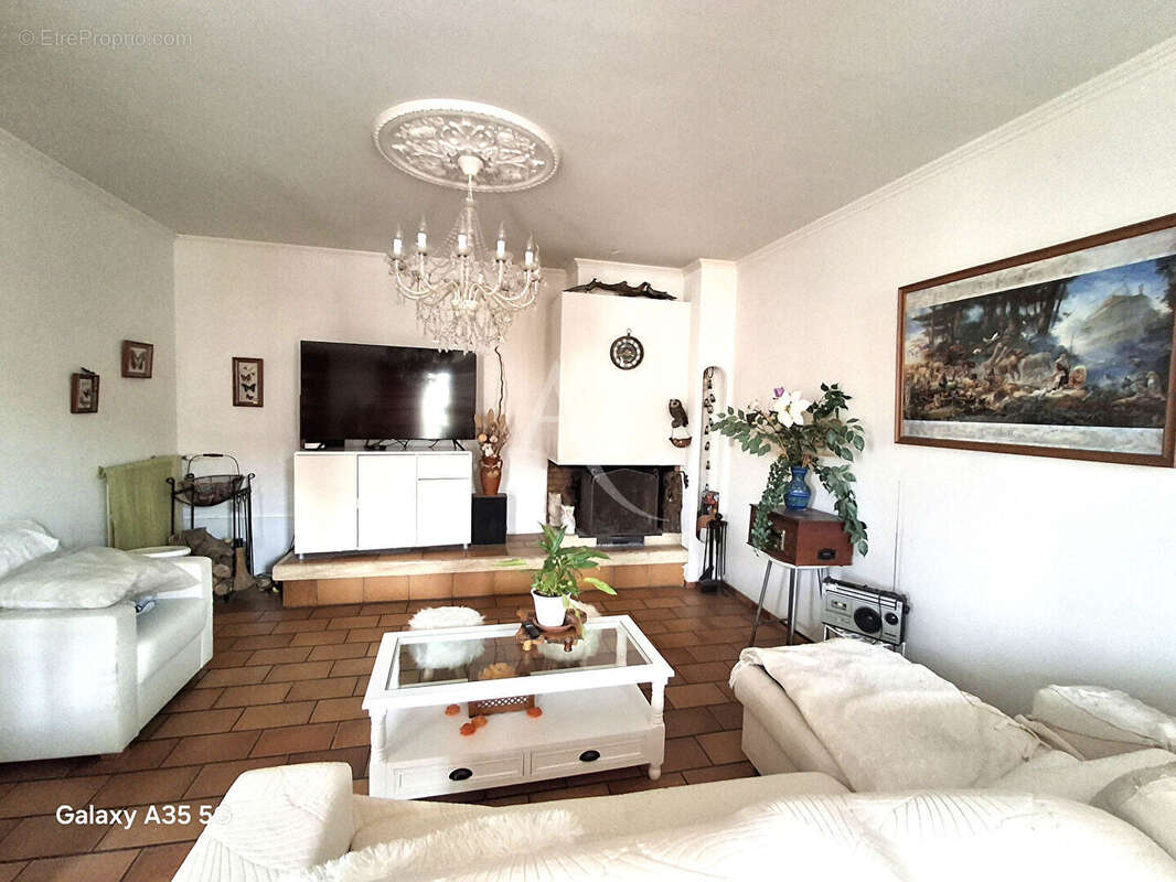 Maison L Isle Jourdain T5 - photo 2