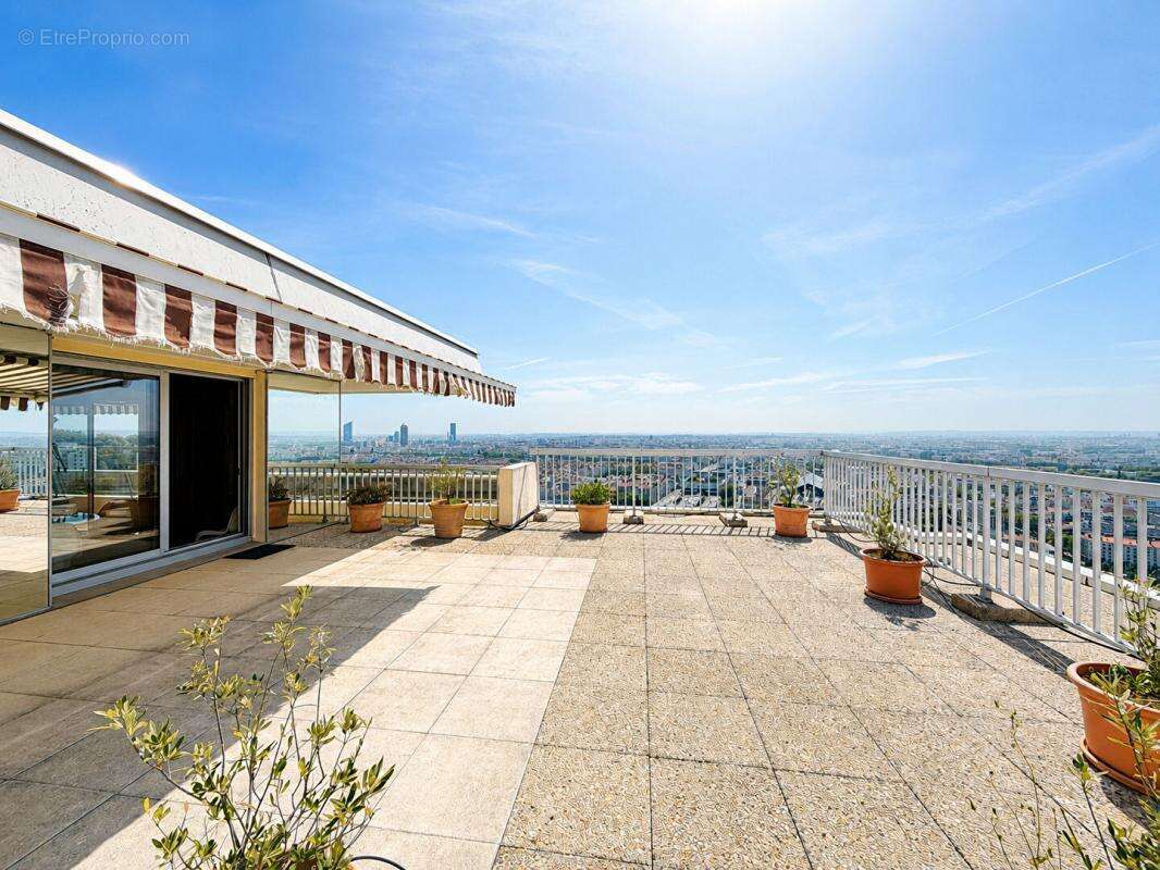 Appartement à LYON-5E