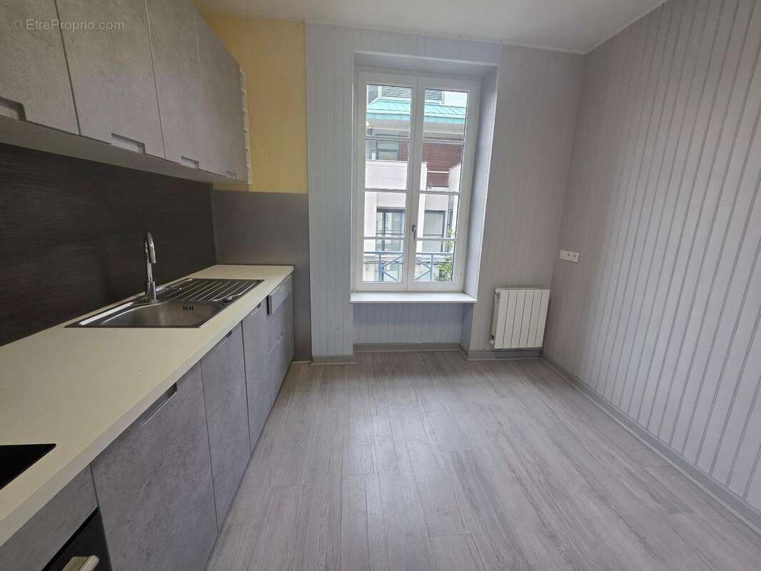   - Appartement à VICHY