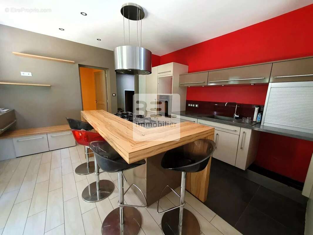 Maison à BAGNOLS-SUR-CEZE