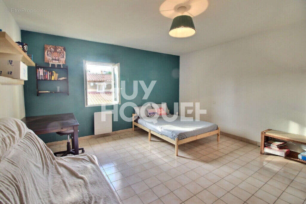 Tarascon - Maison de ville de 79 M2 - cour - photo 5
