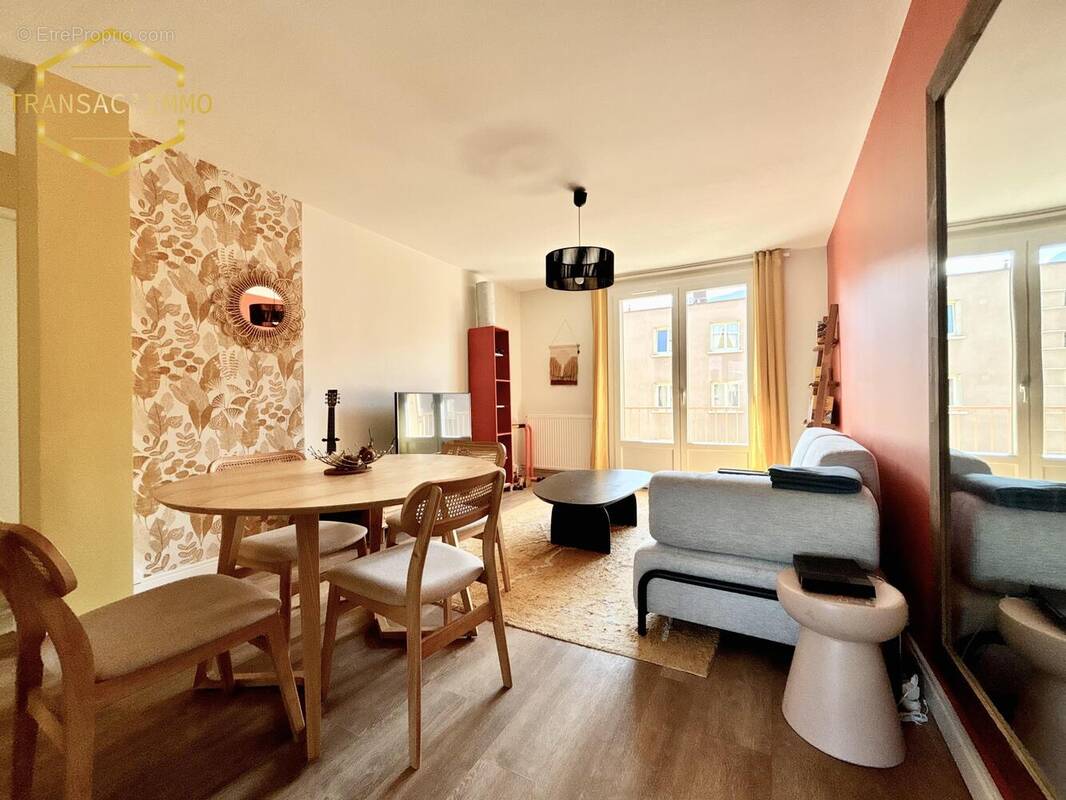 n°6 - Appartement à FONTAINE