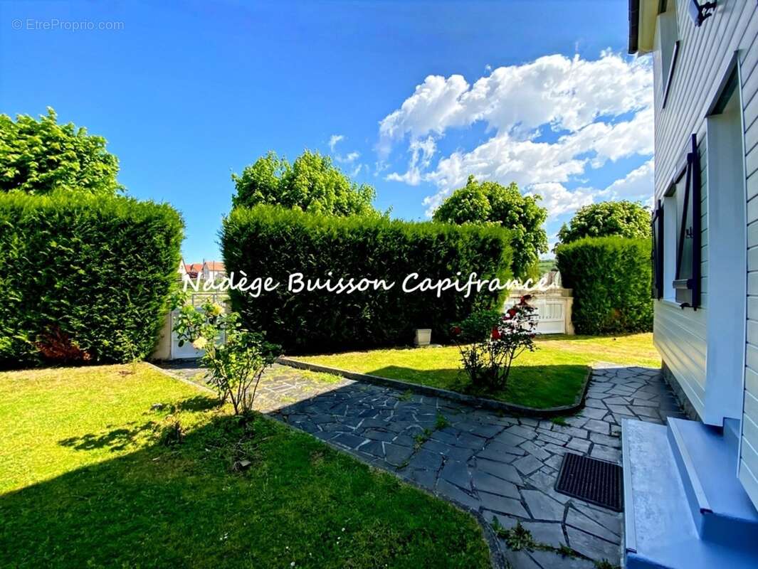 Maison rénovée de 5 pièces 125 m² - Proche centre-ville de  DIVES SUR MER - DPE B - photo 2