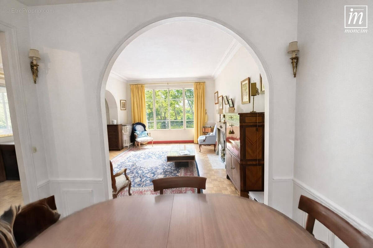 PHOTO GENEREE PAR AI - Appartement à NEUILLY-SUR-SEINE