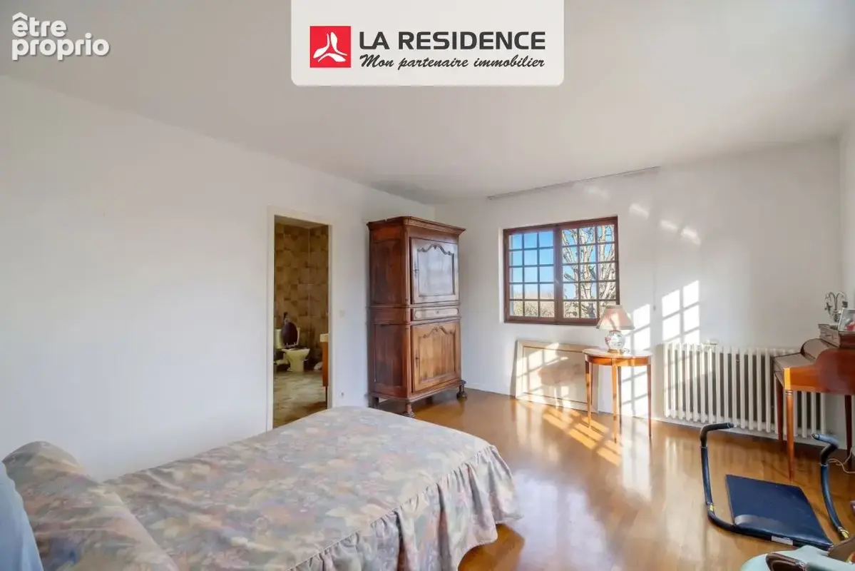 Maison 8 pièces 256 m² à vendre à Orgeval (78630) - photo 8
