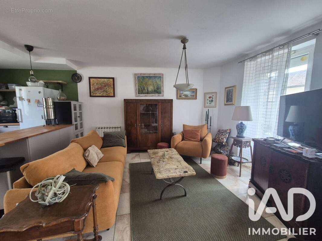 Maison 106 m² à Villebougis  - photo 3