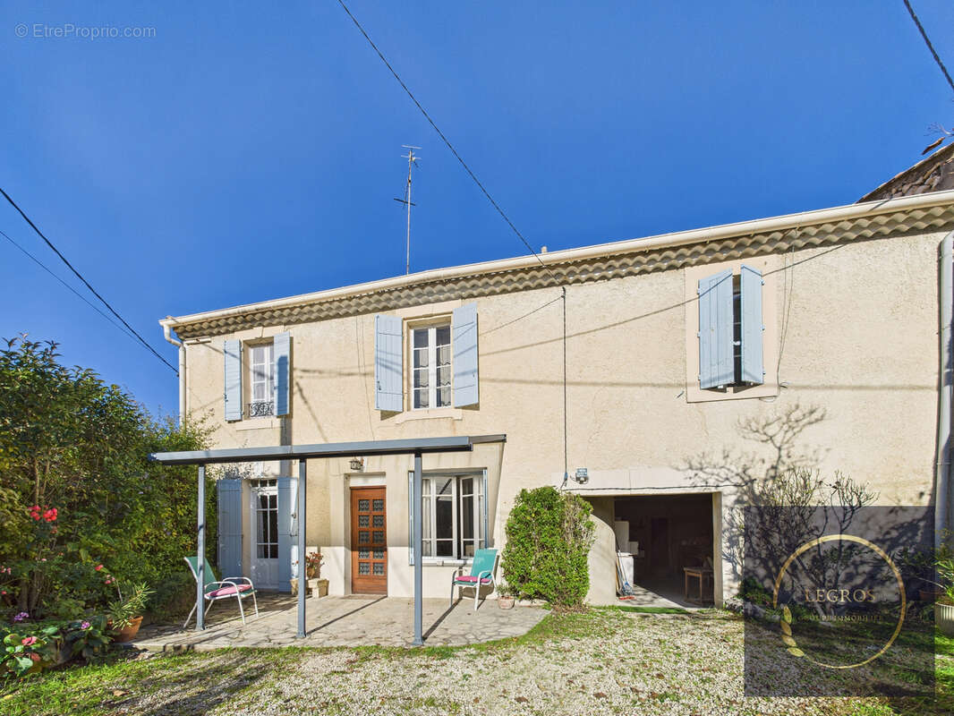 Maison à CHATEAURENARD