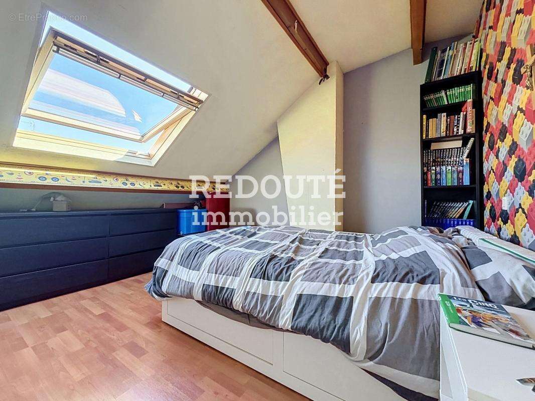 EXCLUSIVITÉ – Immeuble de rapport à usage mixte – Quartier Sainte-Anne à Reims - photo 9