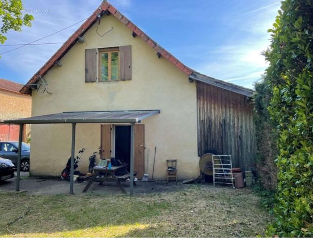 Maison à SIORAC-EN-PERIGORD