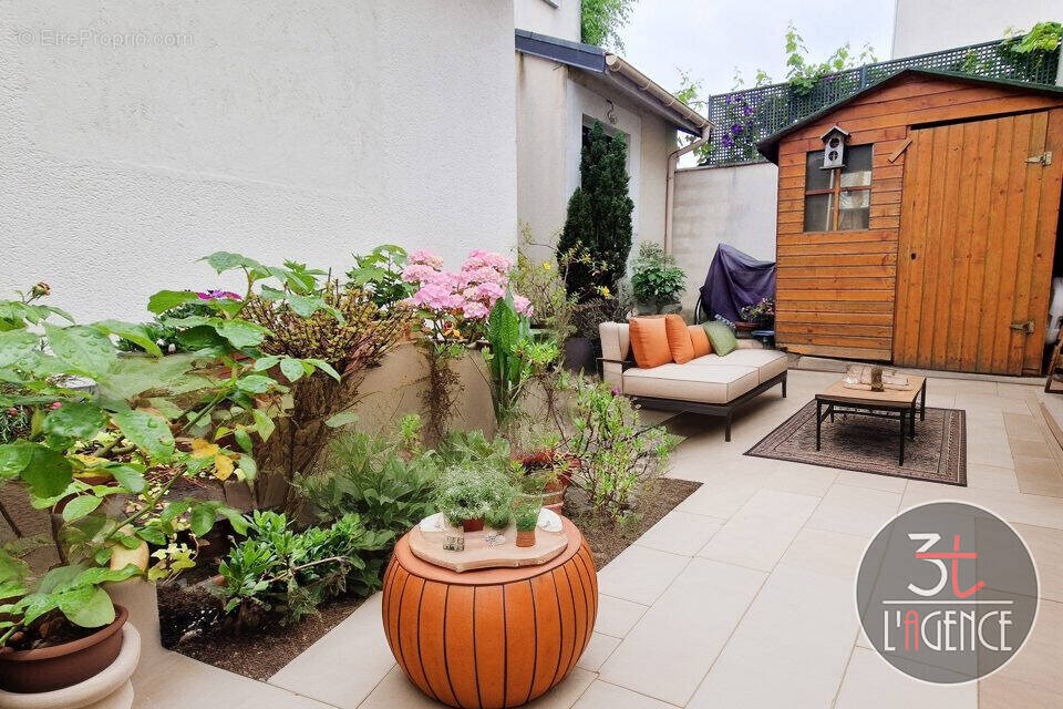 PROJECTION EXTERIEUR - Maison à FONTENAY-SOUS-BOIS