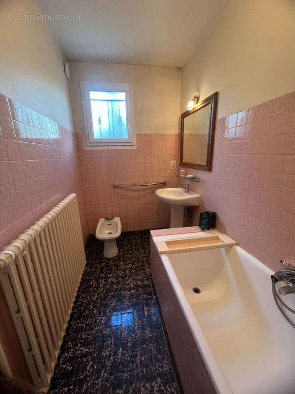 Maison à LA CHAPELLE-EN-SERVAL