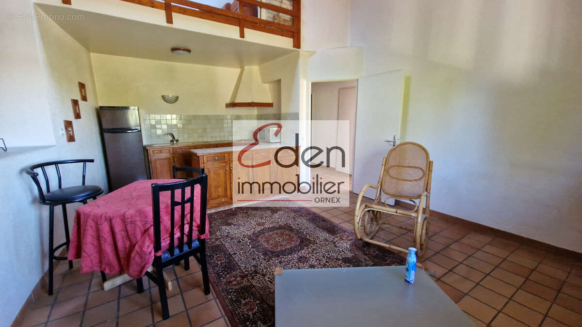 À vendre   T2 +  grande mezzanine et fort potentiel d'évolution ! - photo 3