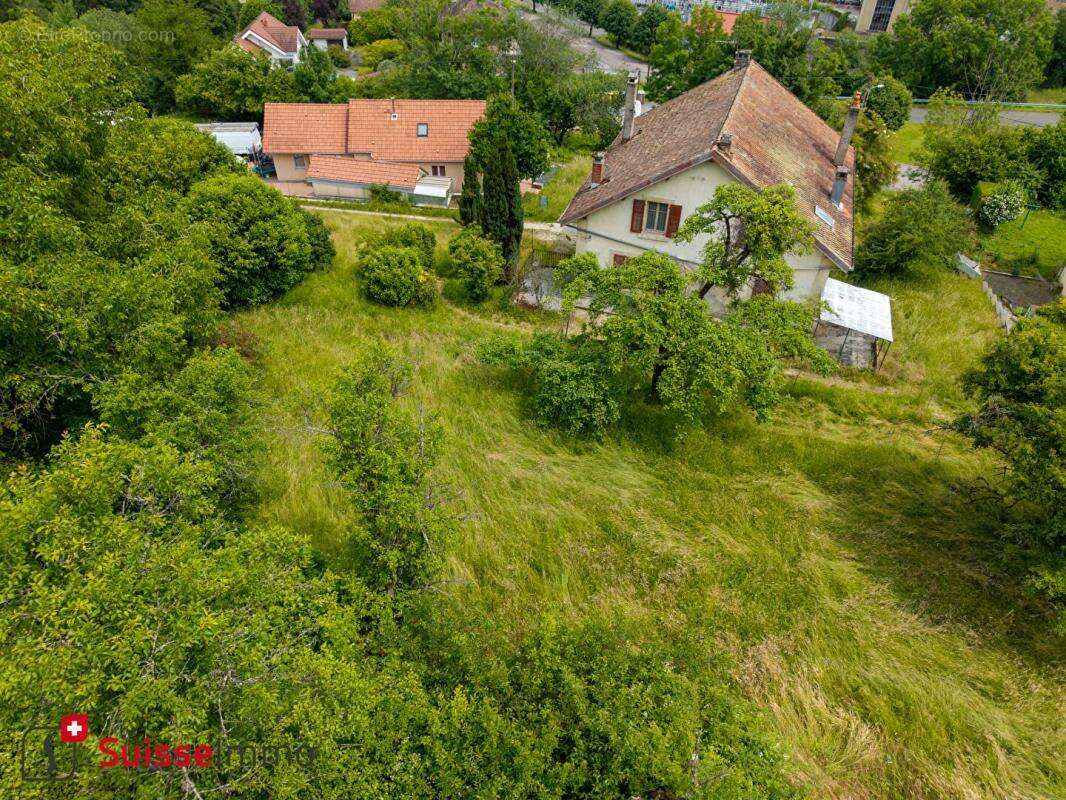 Maison à PONT-DE-ROIDE