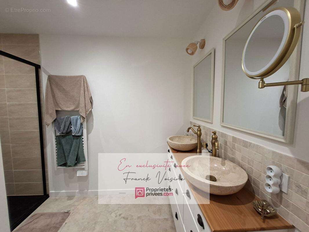 A VENDRE en Exclusivité aux Châtelliers Châteaumur, Sèvremont, maison de 68 m2 avec 1 chambre et 1 bureau sur une parcelle de 34 - photo 10