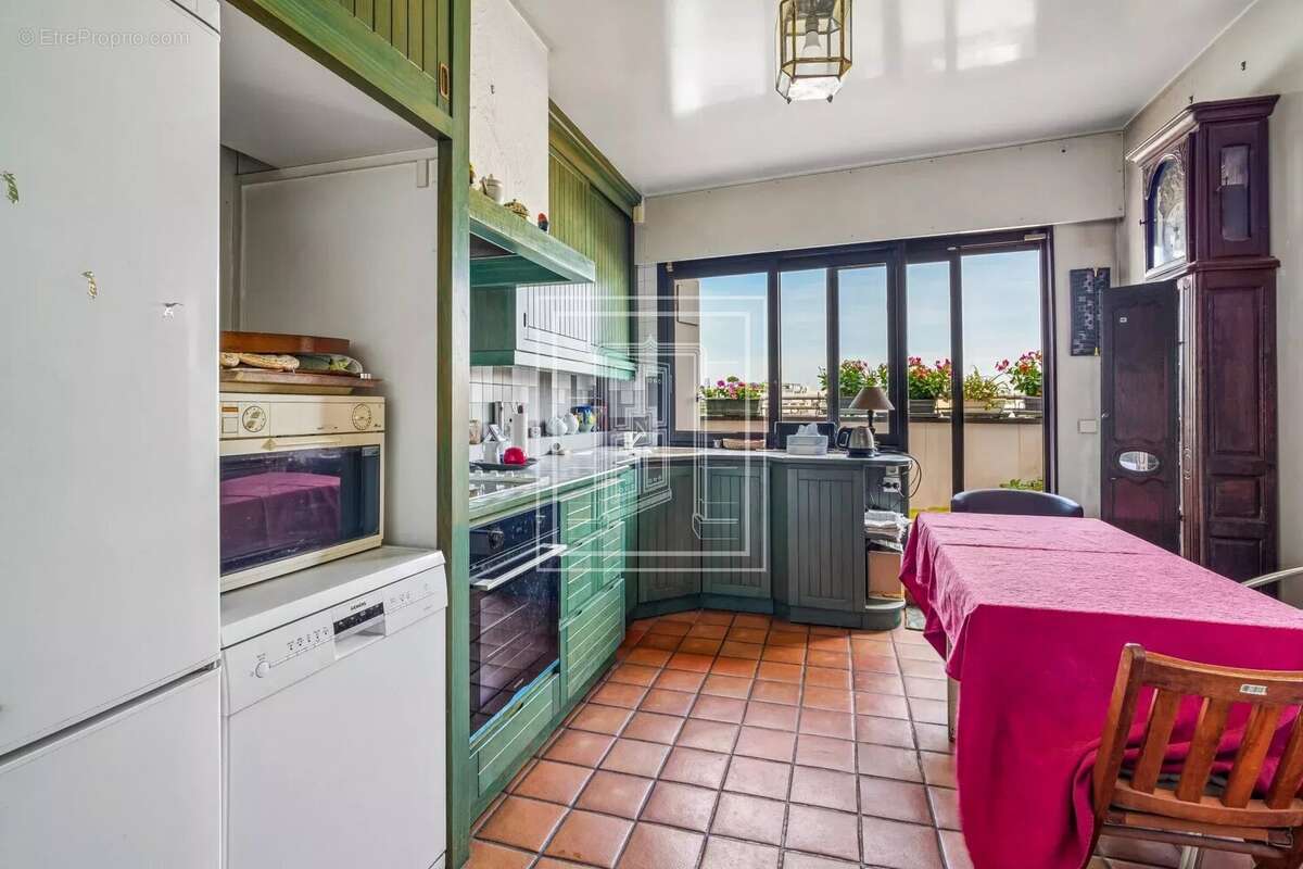 Appartement à BOULOGNE-BILLANCOURT