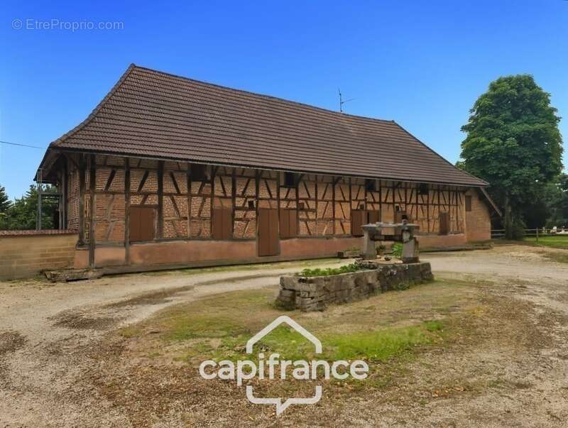 Ferme Bressane d'exception à vendre à MERVANS (71) 10 pièces - photo 2