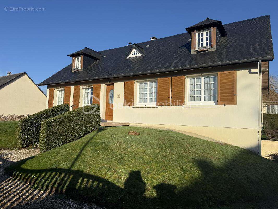 Maison à PONT-L'EVEQUE