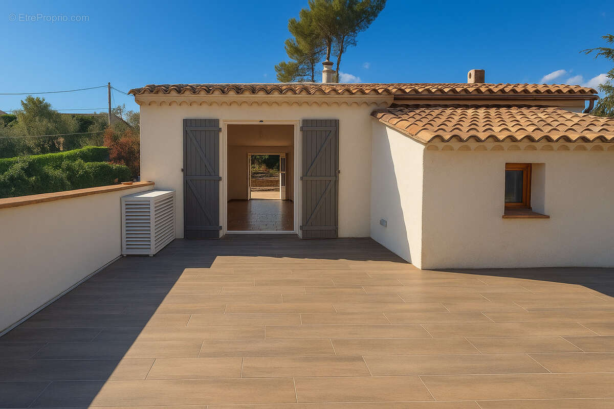 Maison à PEYMEINADE