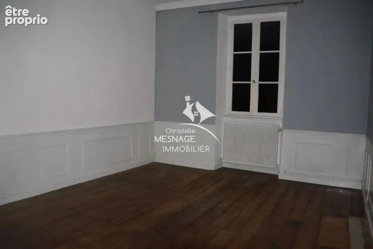 À Vendre chez Christelle Mesnage Immobilier - Centre ville d - photo 2