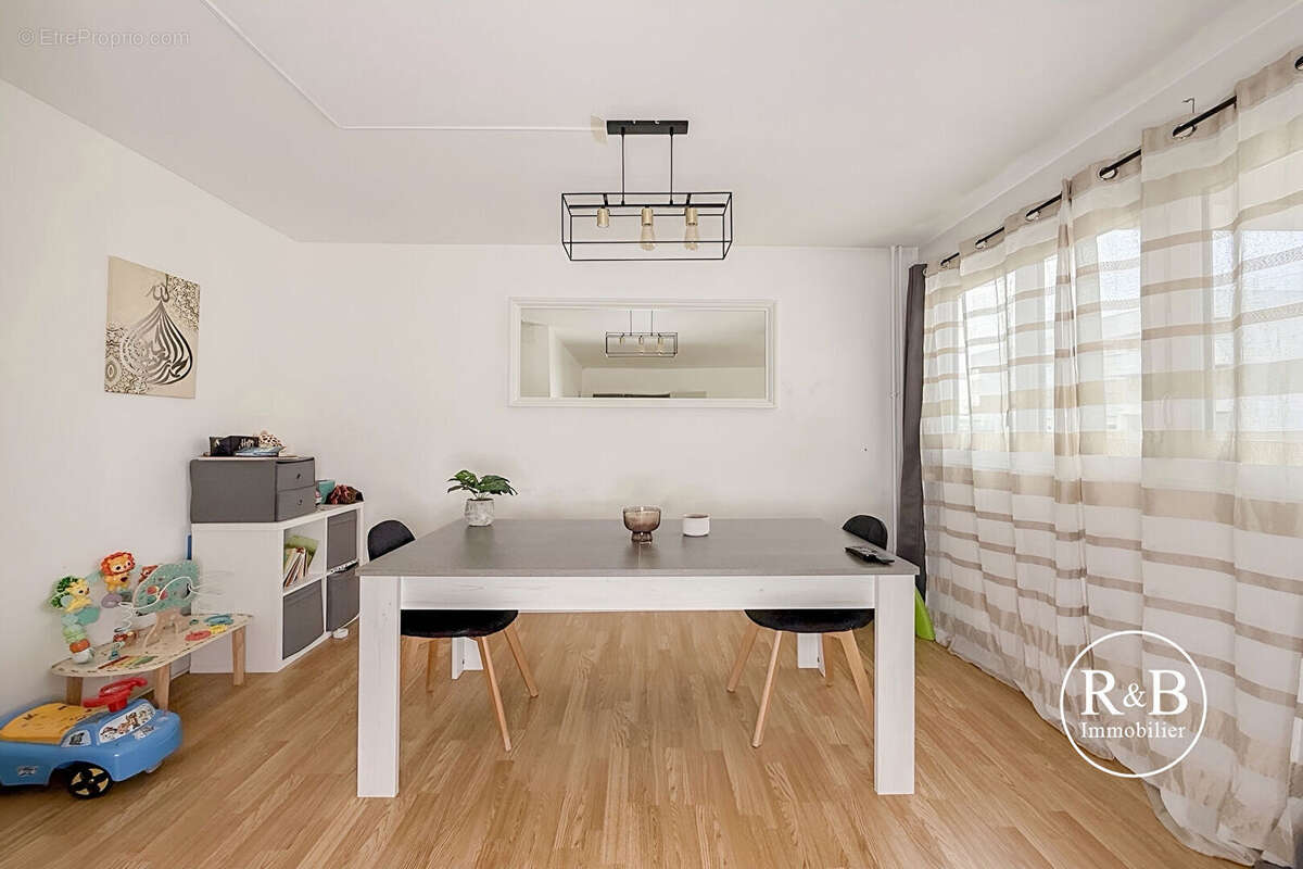 Appartement à PLAISIR