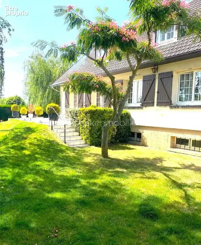 Maison à LES PINTHIERES