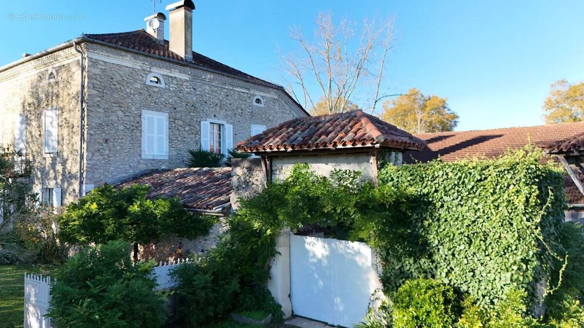 Maison à PEYREHORADE