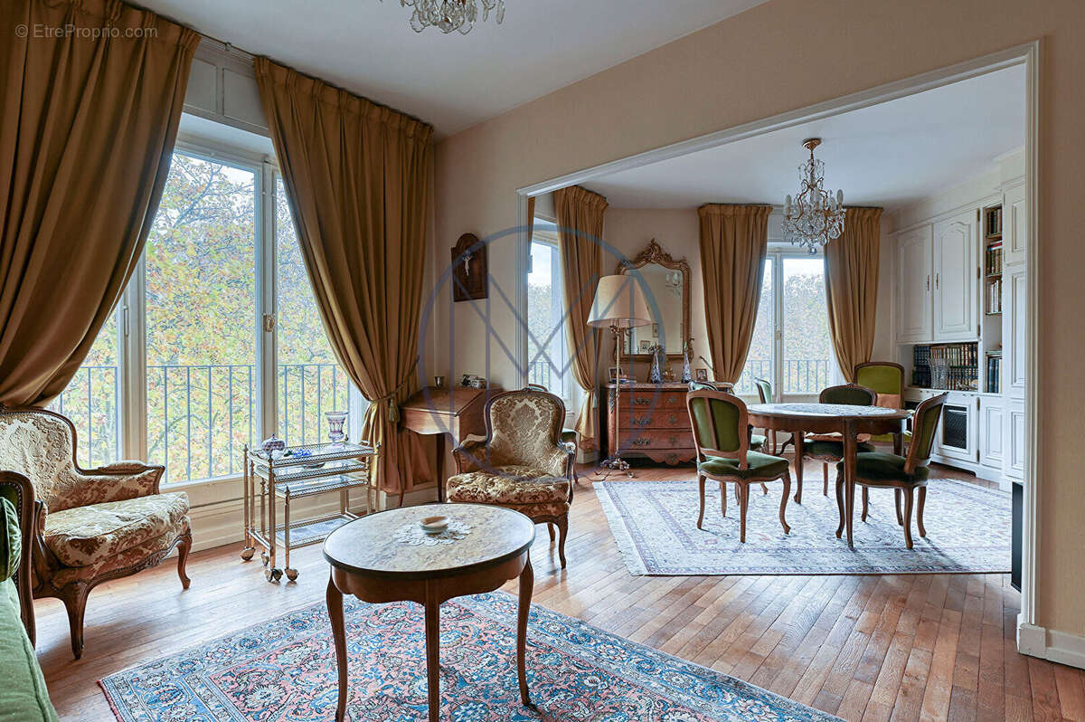 Appartement à VERSAILLES