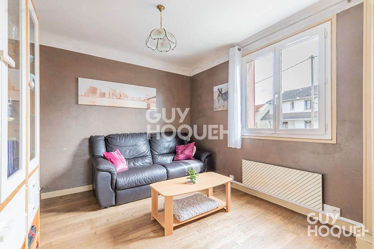 Maison à SAVIGNY-SUR-ORGE