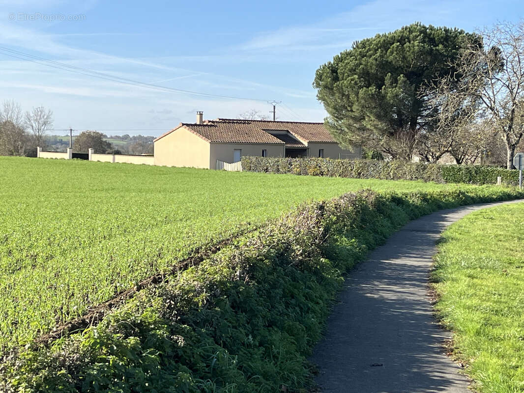 Maison à LA MEILLERAIE-TILLAY