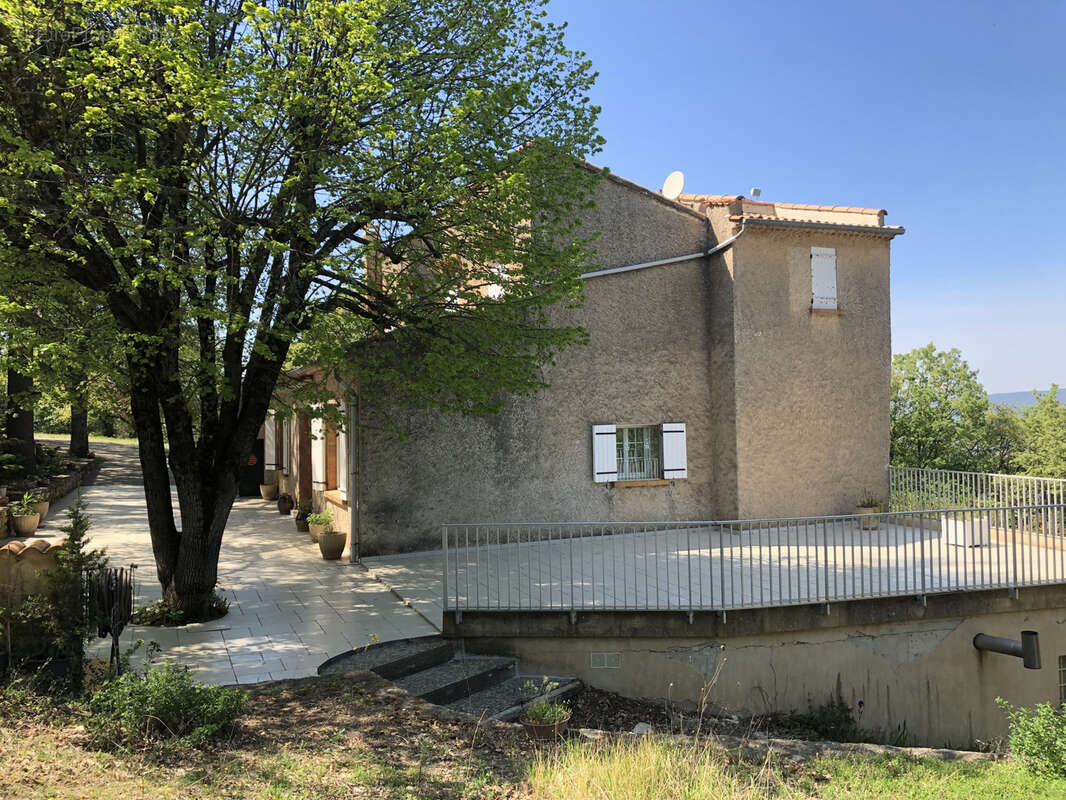 Maison à BONNIEUX