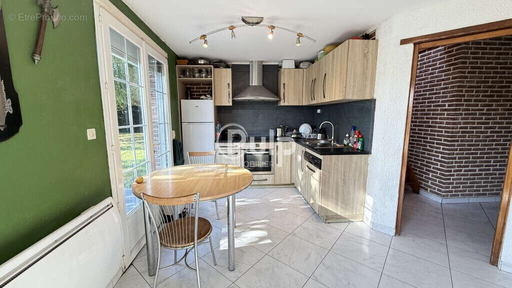 Maison à LE DOULIEU