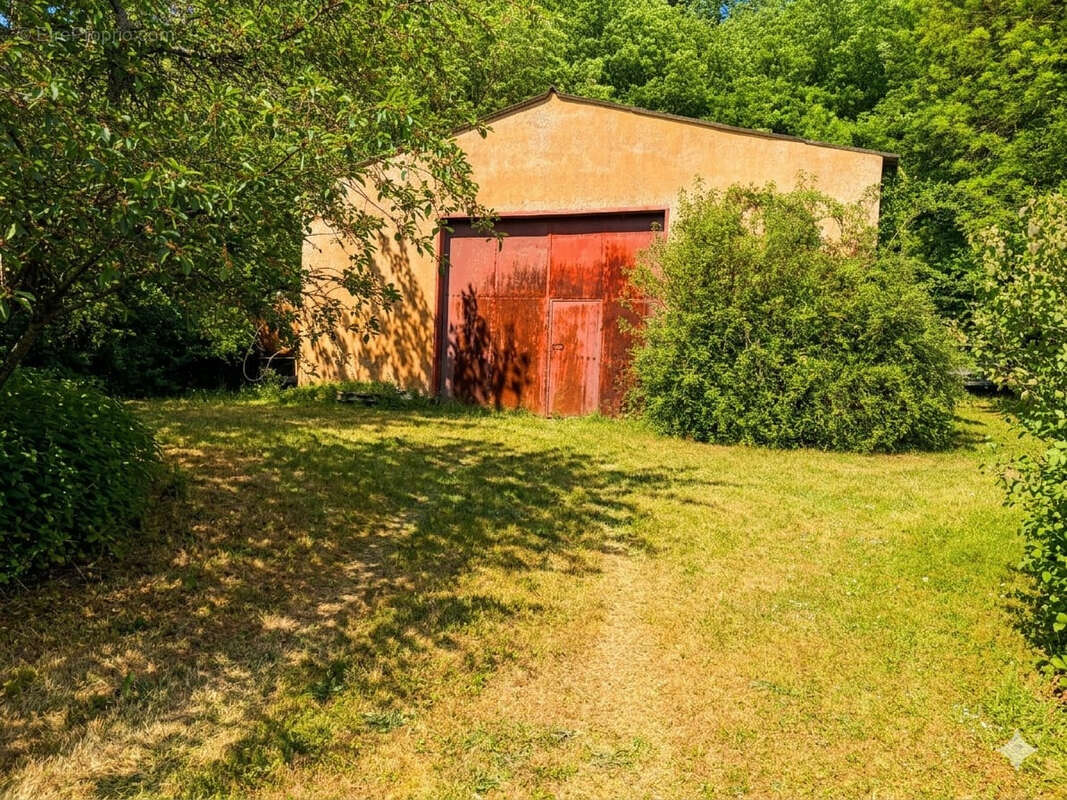 Autre à JOUY
