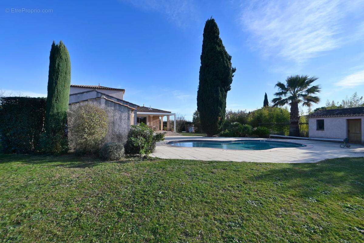 Maison à SAINT-GILLES