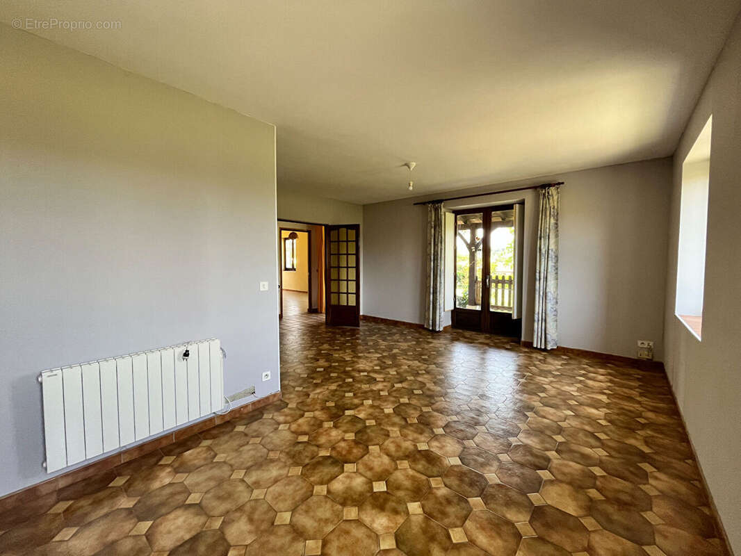 Maison à CANCON