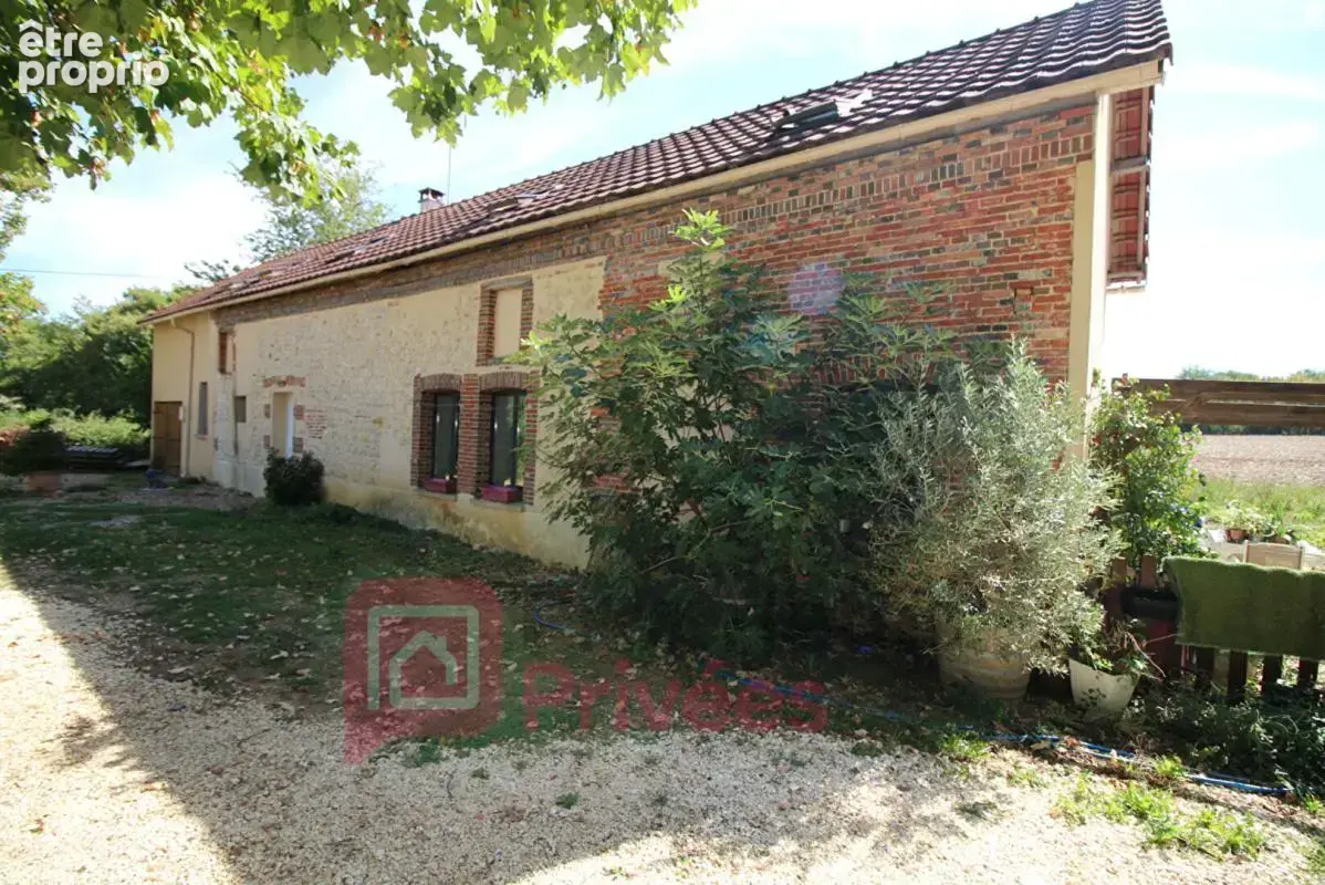 Maison à DAMPIERRE-SOUS-BOUHY