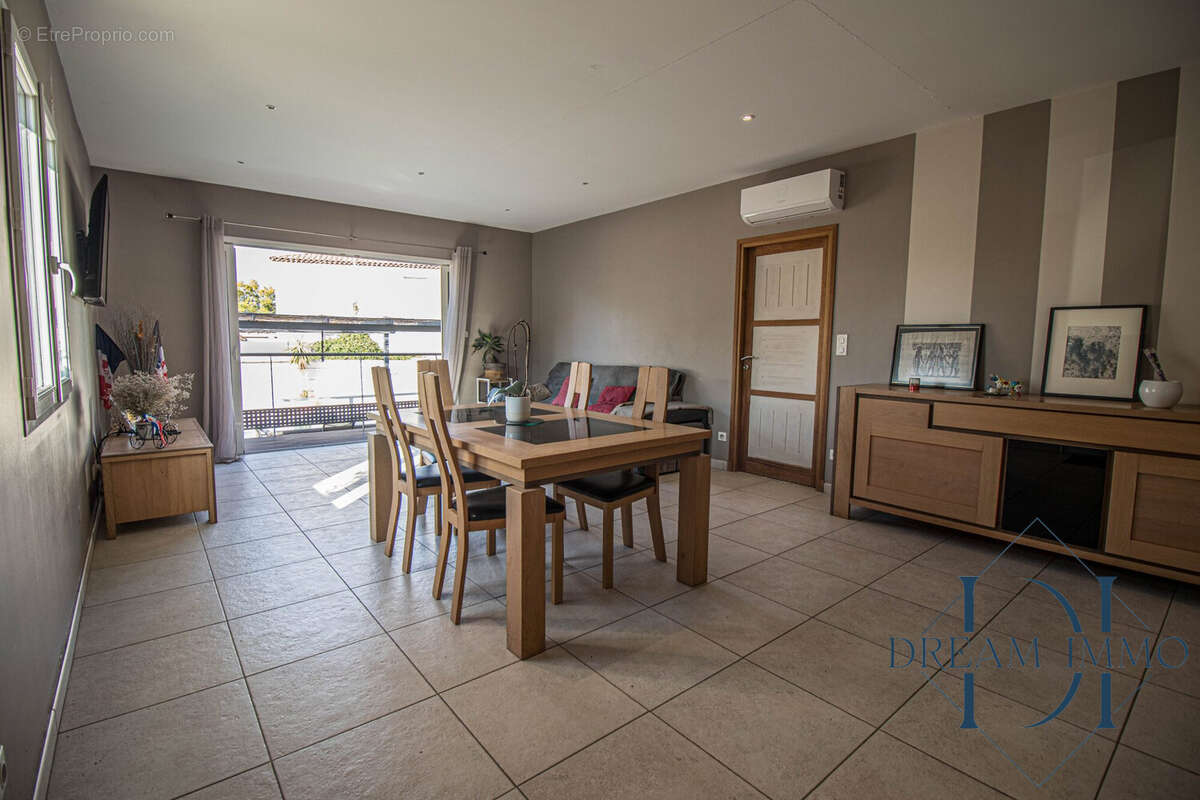 Maison à VILLENEUVE-LES-MAGUELONE