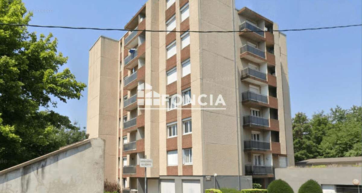 Appartement à SAINT-ETIENNE