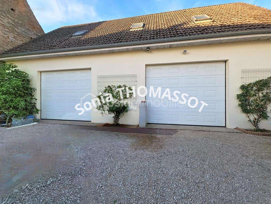 Maison de campagne avec grand terrain clos et fort potentiel d'aménagement - photo 4