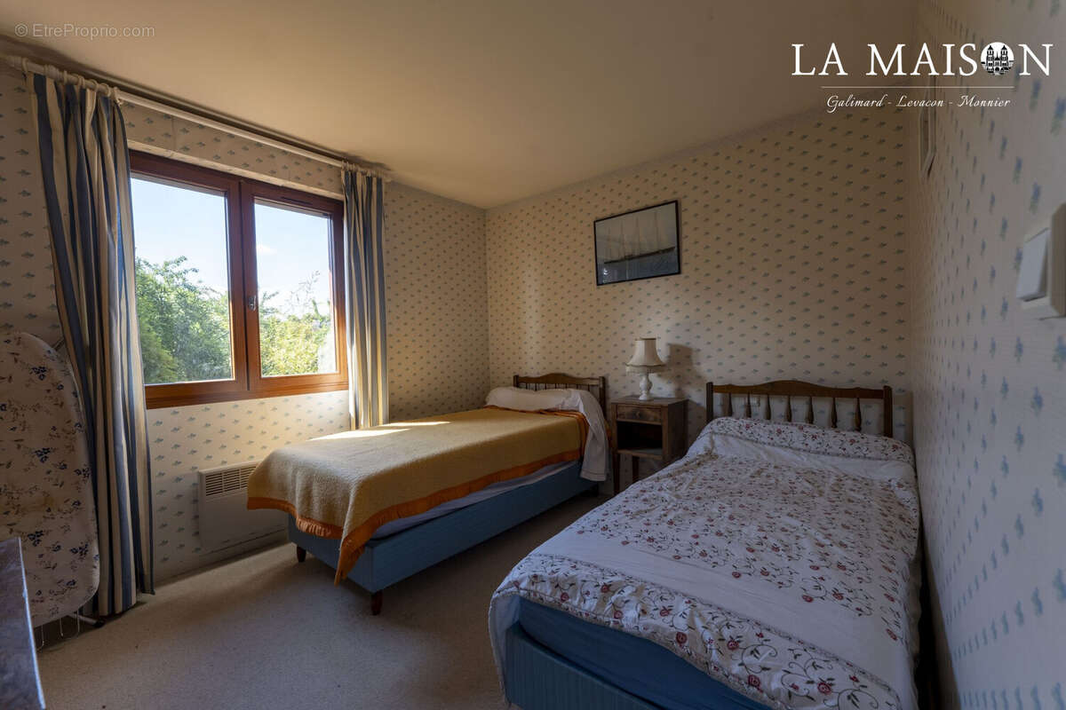 Maison 128 m² à Hauteville-Les-Dijon  - photo 5