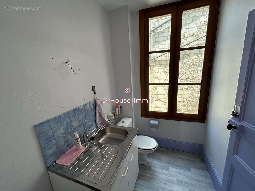 Appartement 300 m² à Loudun  - photo 9