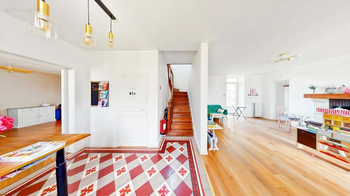 Maison à NEUVILLE-DE-POITOU