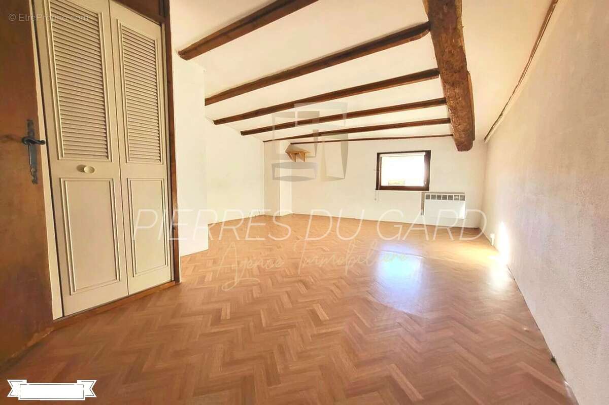 Maison à ROCHEFORT-DU-GARD