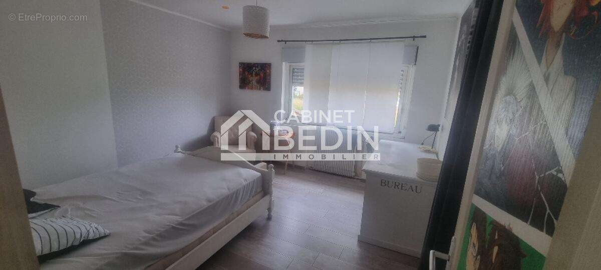 Maison à AMBARES-ET-LAGRAVE