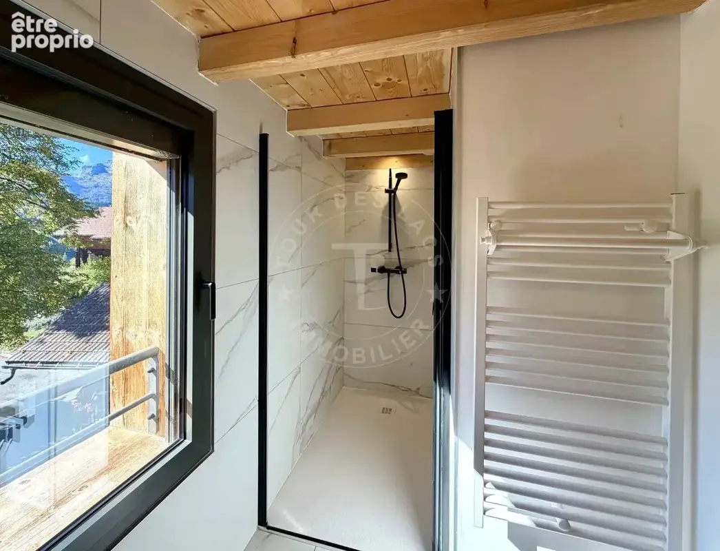 Manigod village – superbe chalet de 3 chambres rénové avec vue panoramique sur les montagnes - photo 10